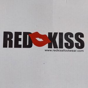 Red Kiss size 8.5 yellow heels